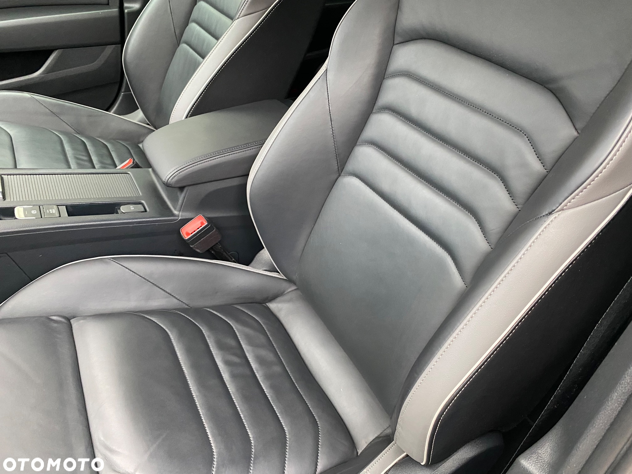 Volkswagen Arteon 2.0 TSI Elegance DSG - 23