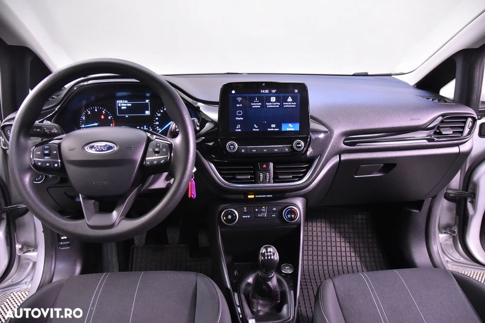 Ford Fiesta - 9