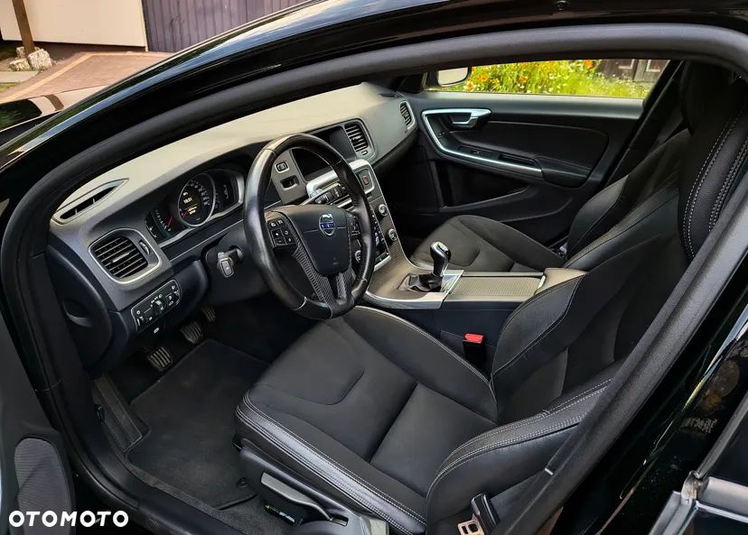 Volvo V60 D4 Drive-E Dynamic Edition (Kinetic) - 6