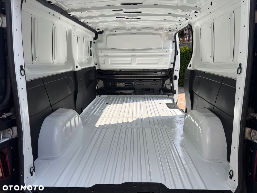 Renault Trafic long - 13