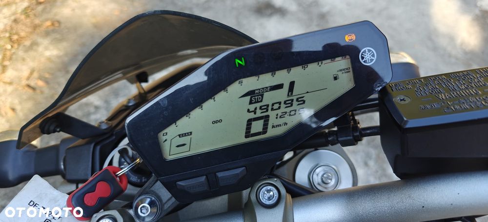 Yamaha MT - 12