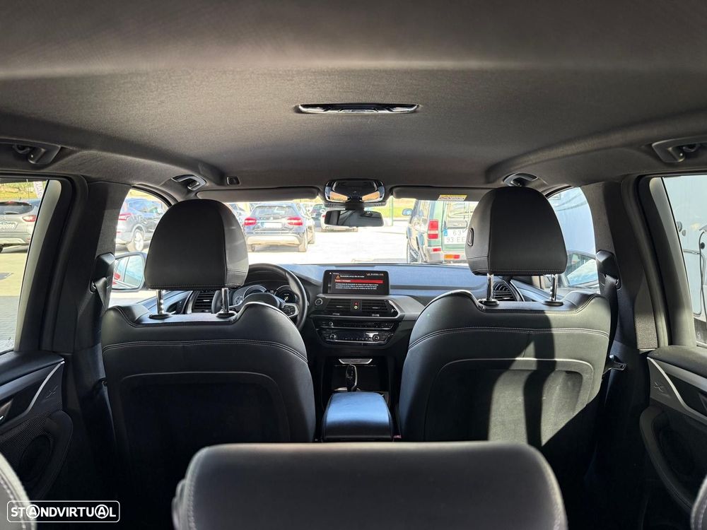 BMW X3 18 d sDrive Auto - 24
