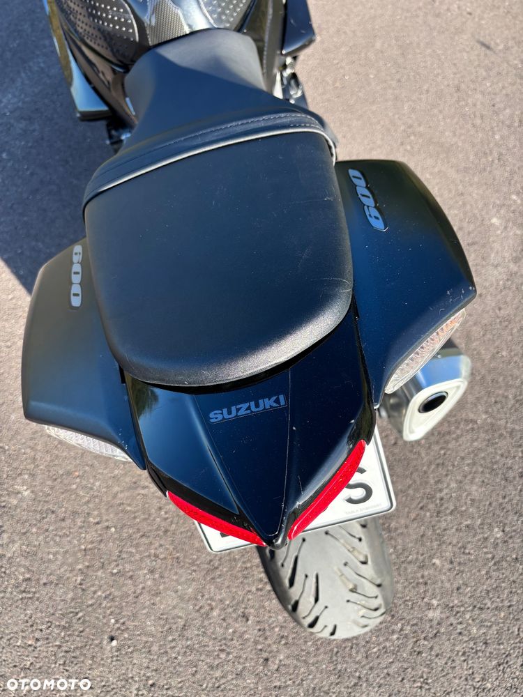 Suzuki GSX-R - 16