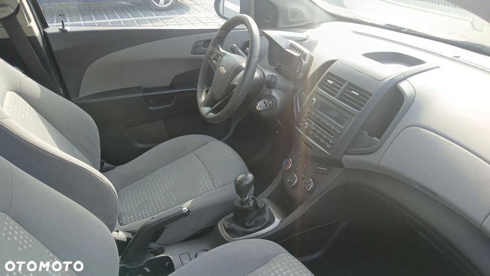 Chevrolet Aveo 1.2 LS+ - 8