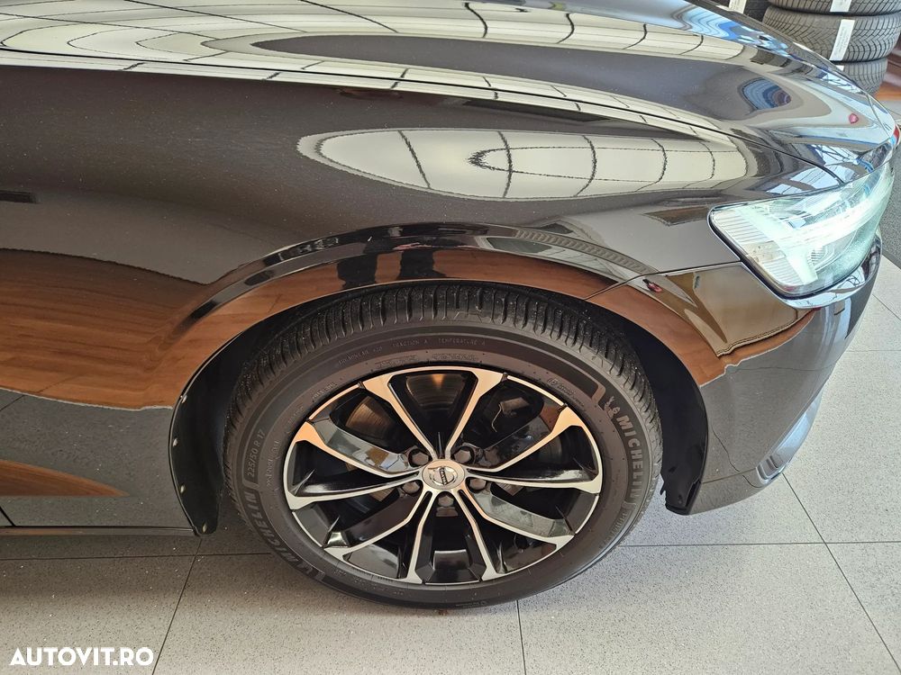 Volvo V60 B4 MHEV AT8 FWD Momentum Pro - 15