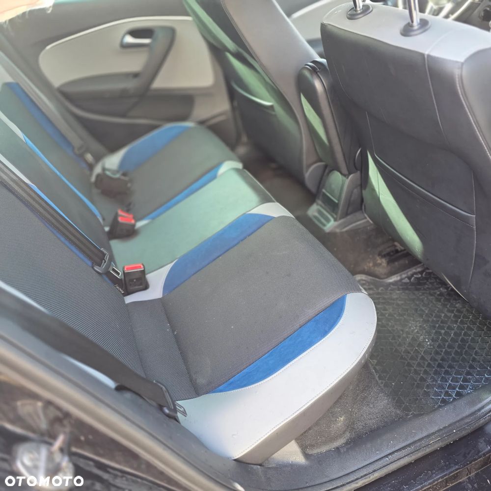 Volkswagen Polo - 11