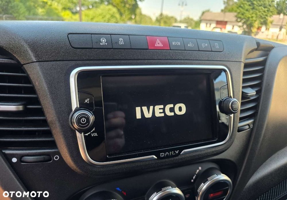 Iveco Daily 35S18 - 16