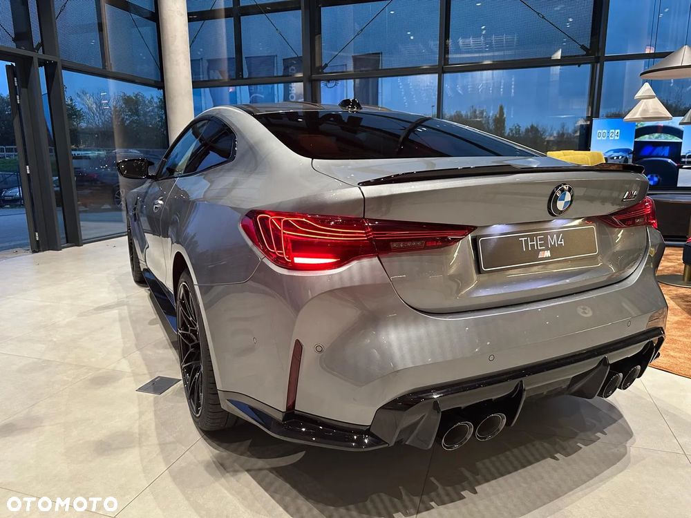 BMW M4 - 4