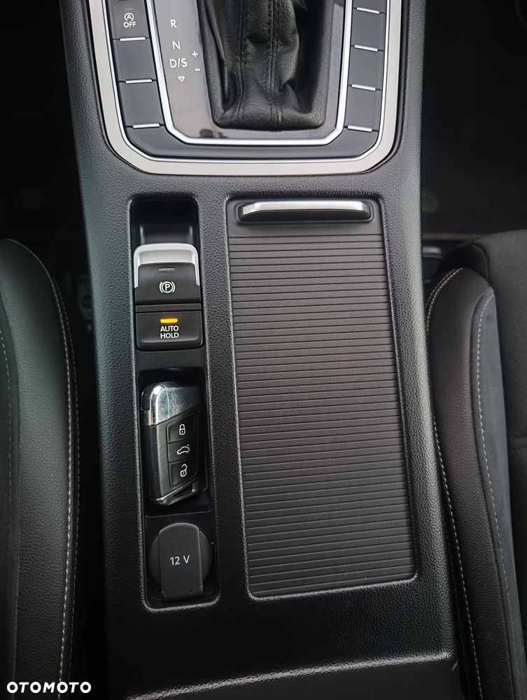 Volkswagen Passat ver-2-0-tdi-bmt-scr-4mot-highline-dsg7 - 29