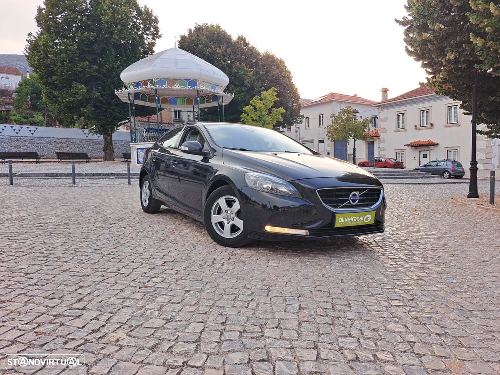 Volvo V40 D2 - 10