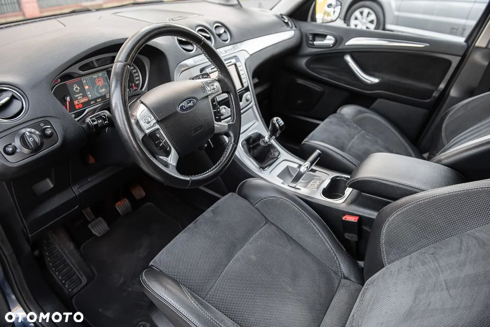 Ford S-Max 2.5 Titanium - 15