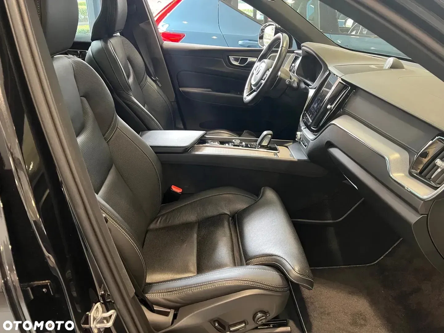 Volvo XC 60 - 6