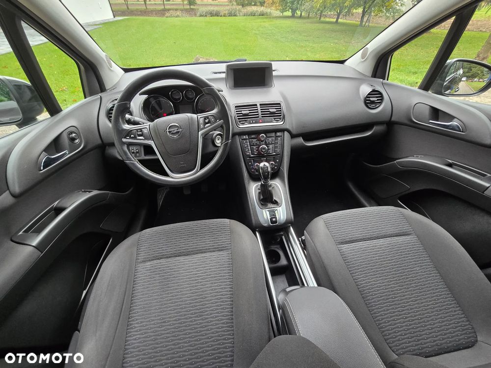 Opel Meriva - 18