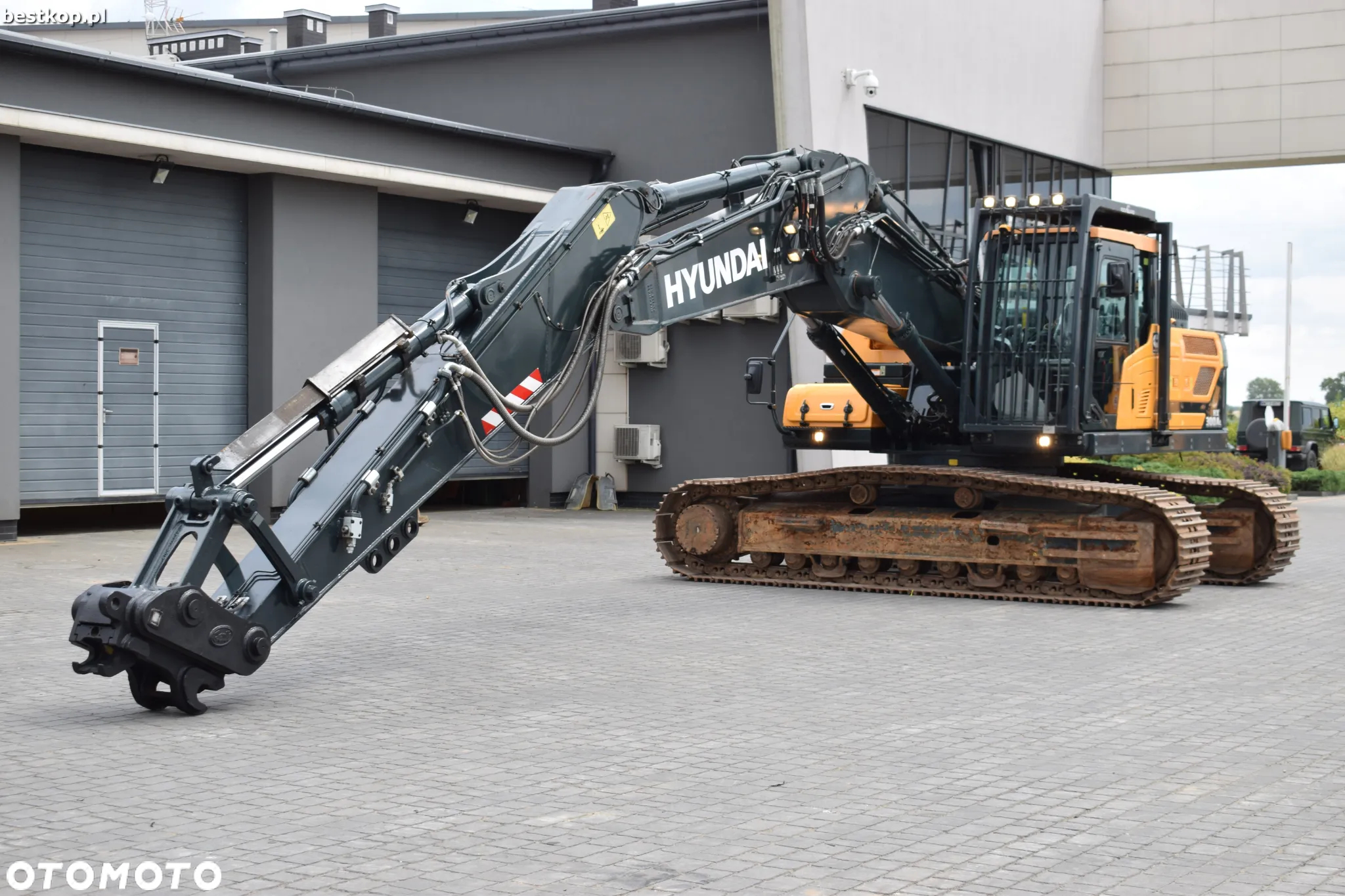 Hyundai HX300AL - 31