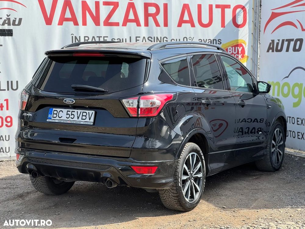 Ford Kuga 2.0 TDCi 4WD Powershift ST-Line - 4