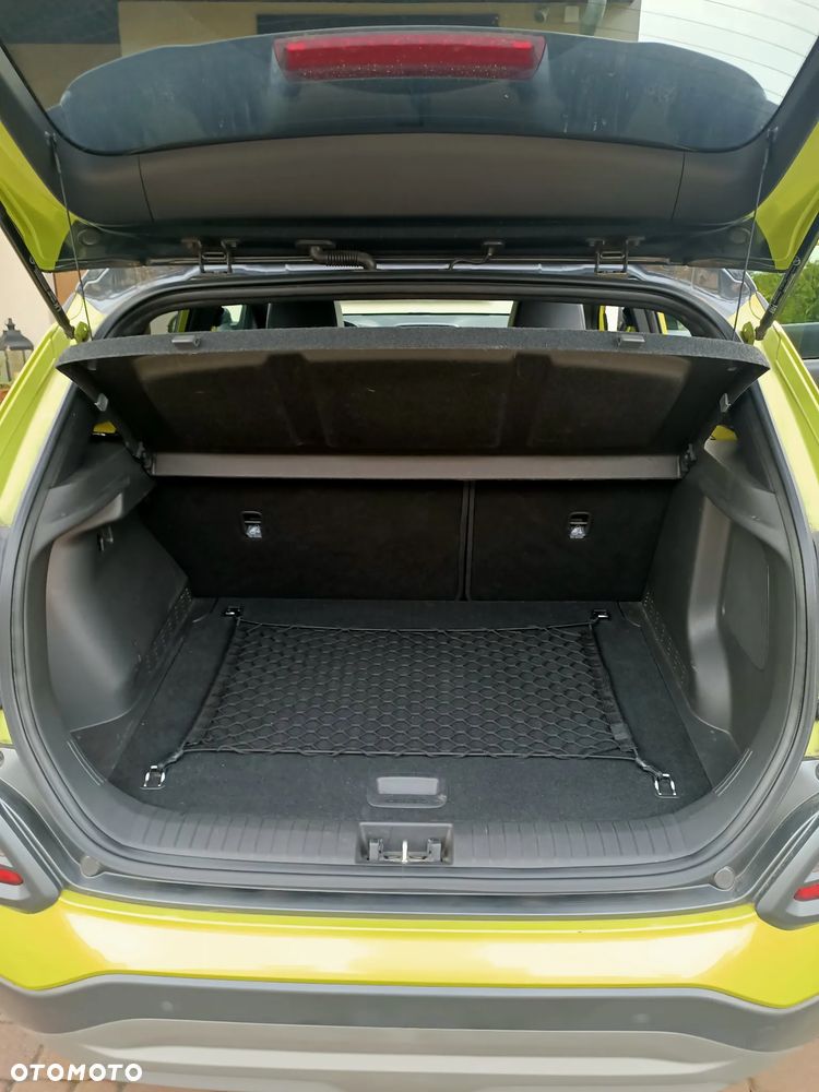 Hyundai Kona - 8