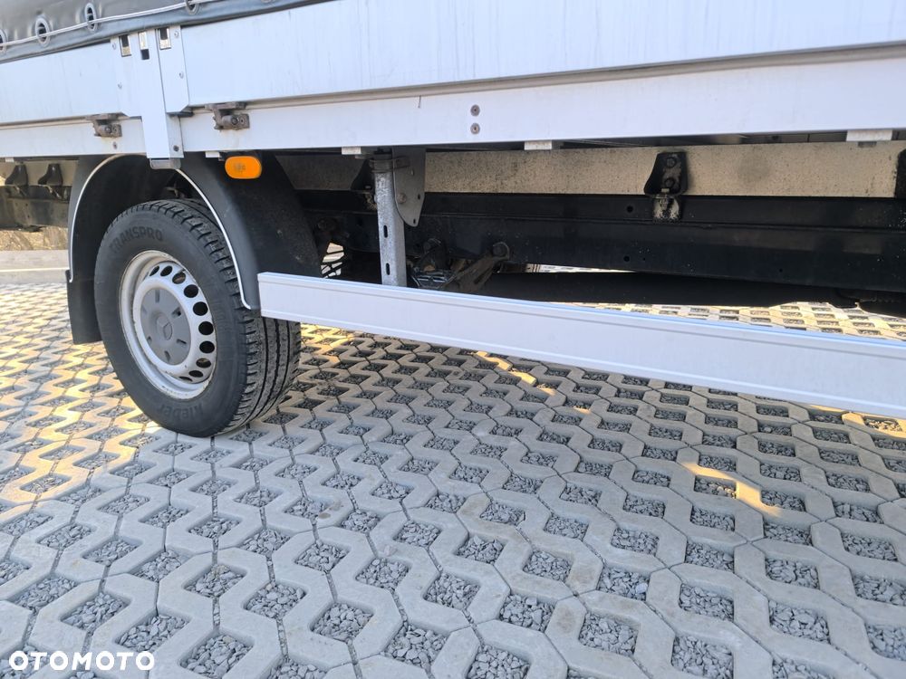 Mercedes-Benz Sprinter 319 CDI - 18