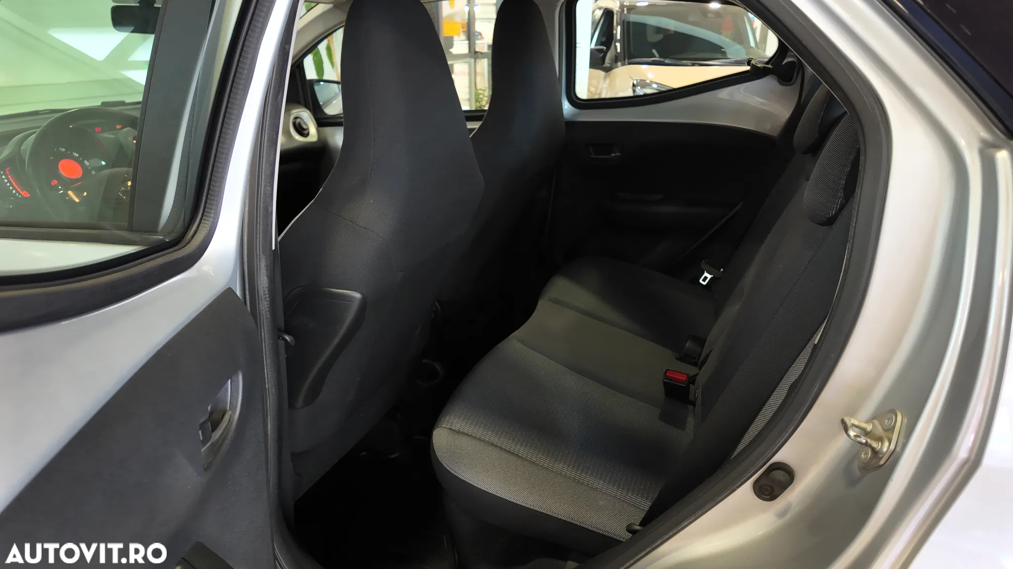 Toyota Aygo 1.0 VVY-I 5 usi MultiMode X-connect - 28