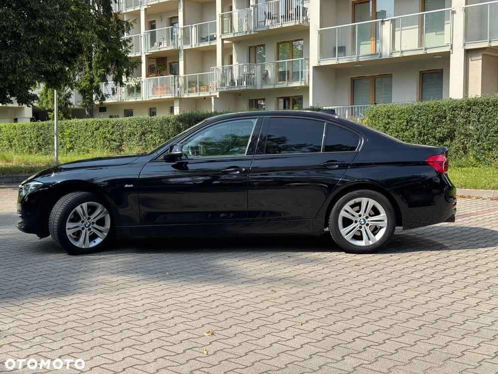 BMW Seria 3 318i - 4