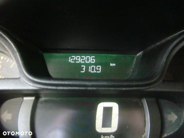 Renault TRAFIC - 19