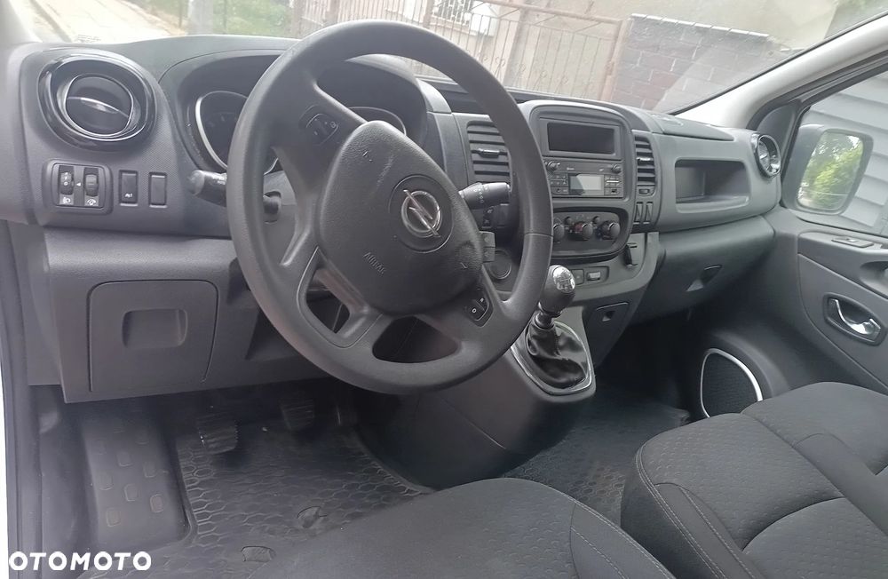 Opel Vivaro - 5