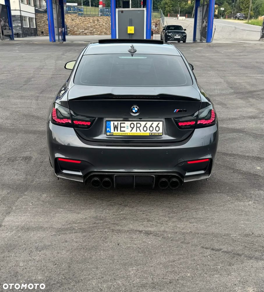 BMW M4 - 5