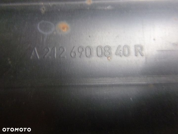 MERCEDES E KLASA W212 NAKŁADKA LISTWA PROGOWA CZARNA PRAWA A2126900840R - 2