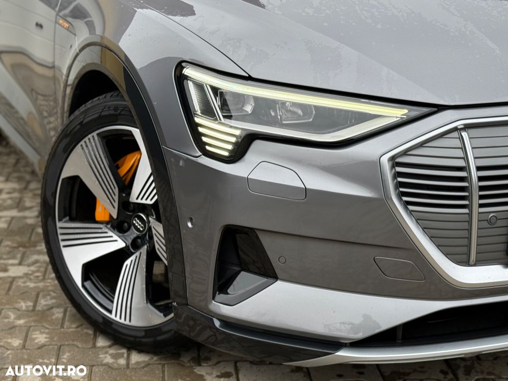 Audi e-tron 55 quattro - 37