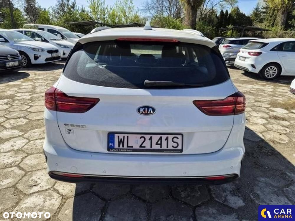 Kia Ceed - 4