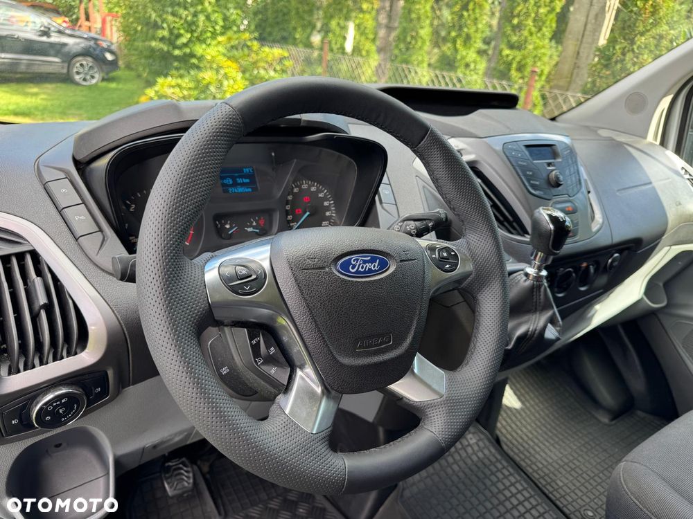 Ford Transit - 17