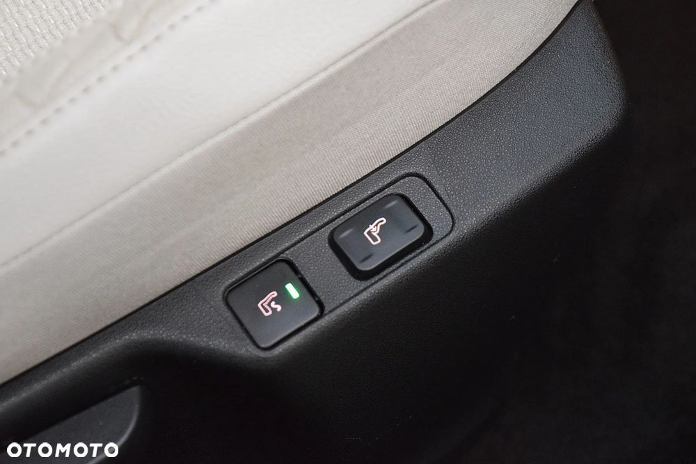 Citroën C4 VTi 120 Exclusive - 30