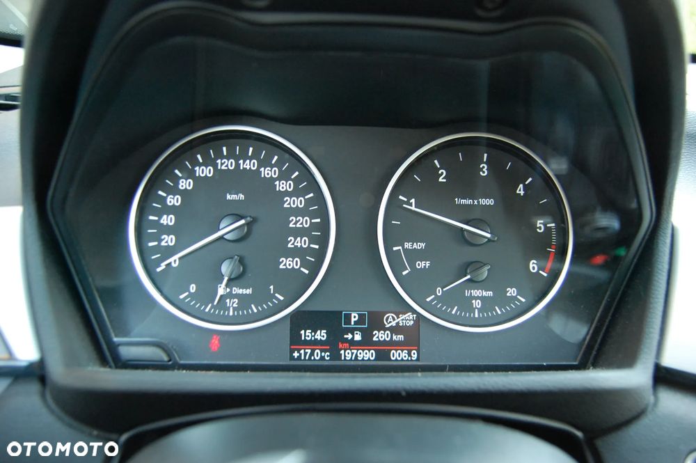 BMW X1 xDrive20d - 9