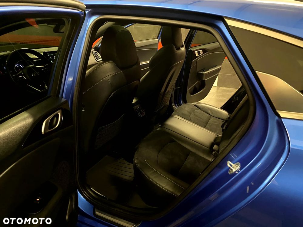 Kia ProCeed 1.6 CRDi SCR GT LINE - 25