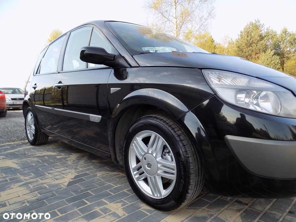 Renault Scenic 1.6 16V Luxe Privilege - 14