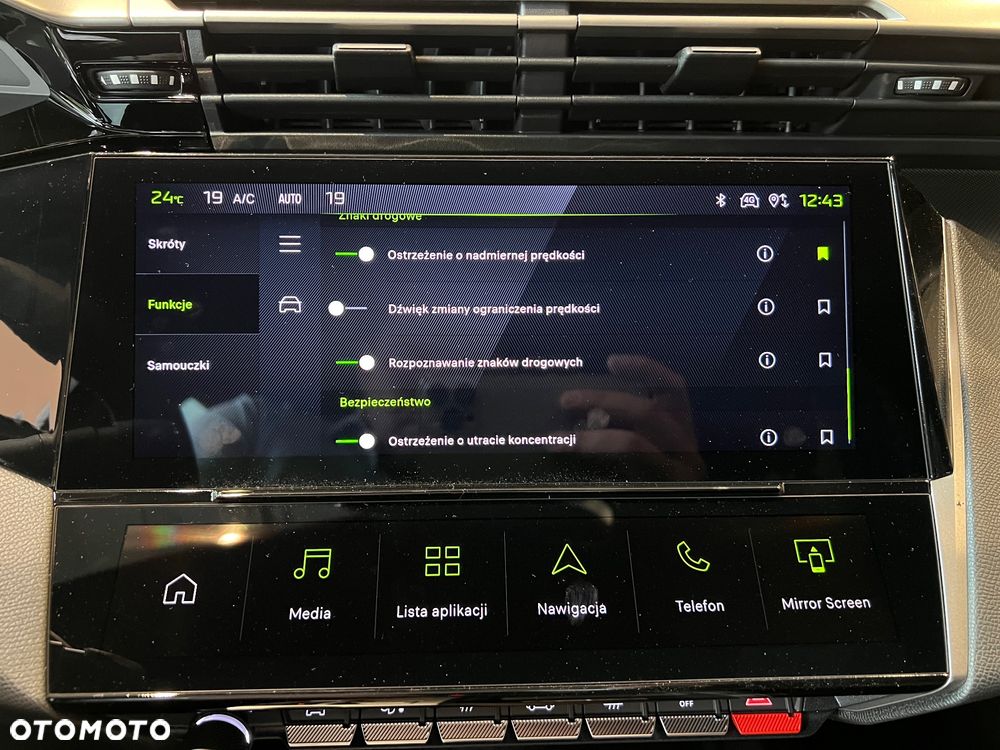 Peugeot 408 1.2 PureTech mHEV GT Exclusive S&S e-DCS6 - 27