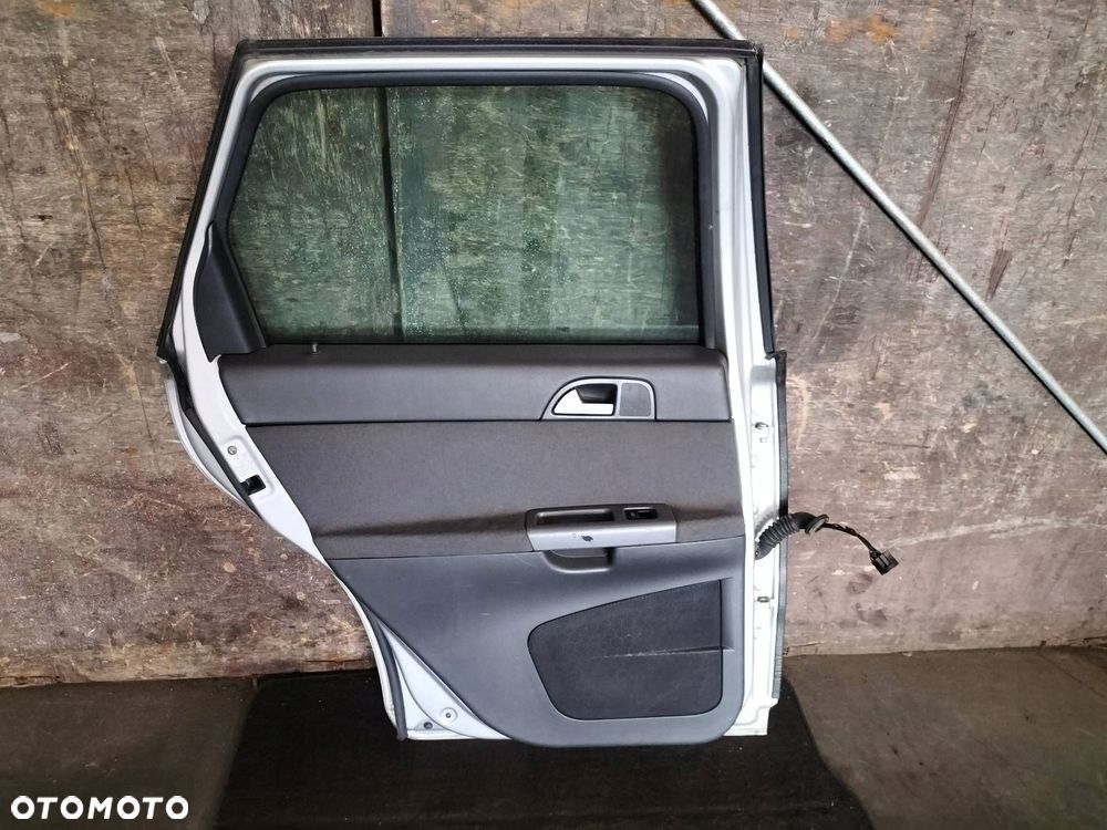 DRZWI KOMPLETNE LEWY TYŁ VOLVO V50 I 426-26 - 8
