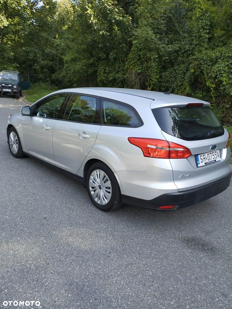Ford Focus 1.5 TDCi SYNC Edition - 5