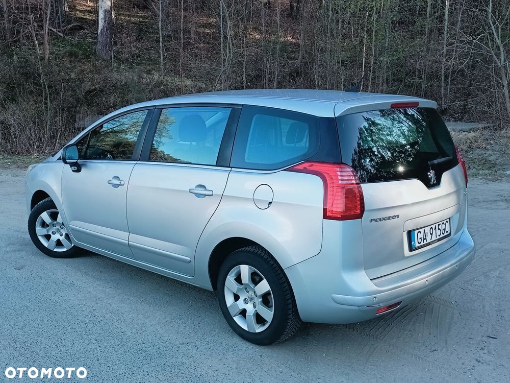 Peugeot 5008 1.6 HDi Premium - 4