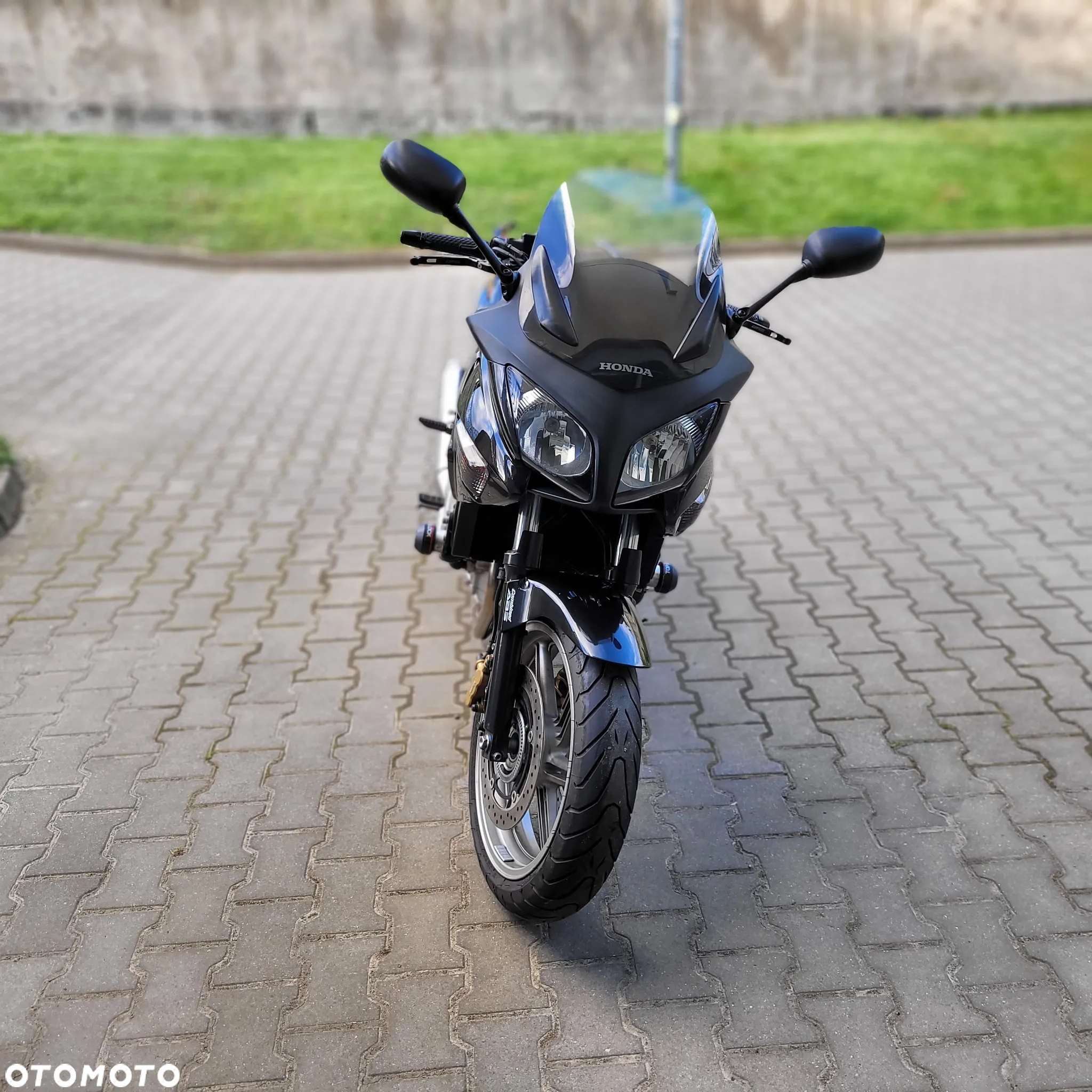 Honda CBF - 3