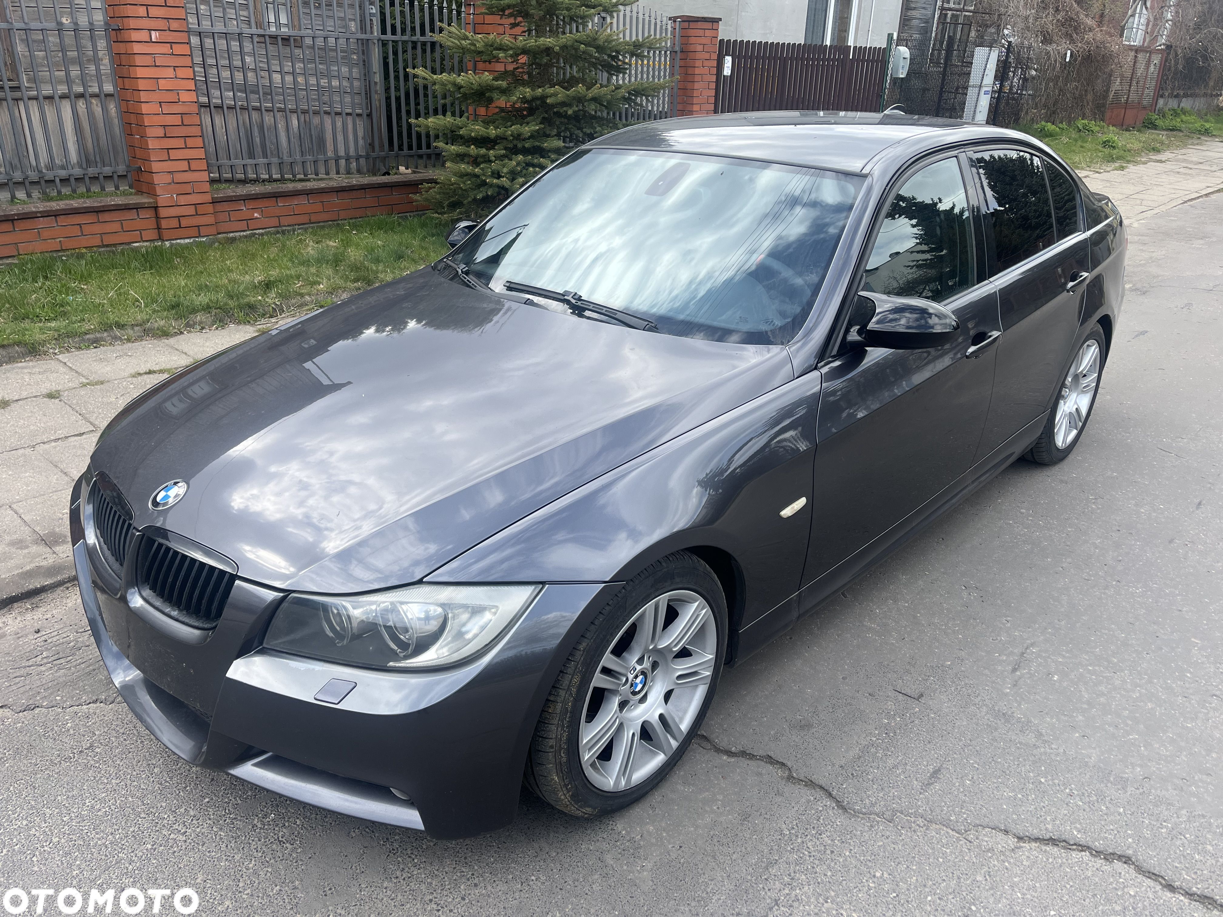 BMW Seria 3 325i - 1