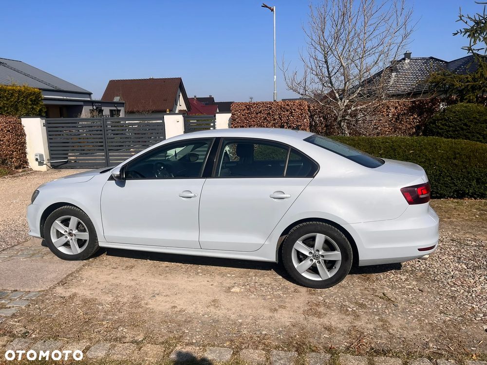 Volkswagen Jetta 2.0 TDI DPF BMT Comfortline - 13