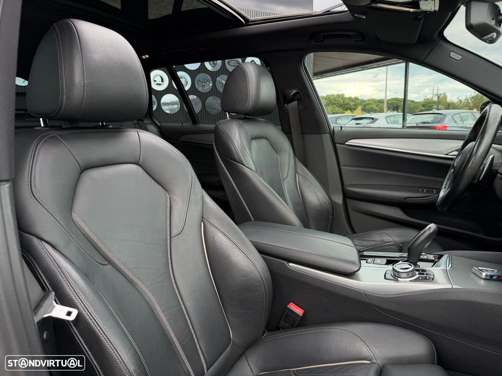 BMW 520 d Pack Desportivo M Auto - 17