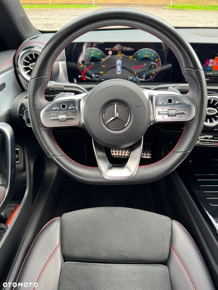 Mercedes-Benz CLA 200 AMG Line 7G-DCT - 22