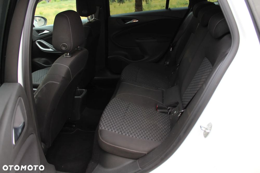 Opel Astra 1.6 CDTI Elite S&S - 14