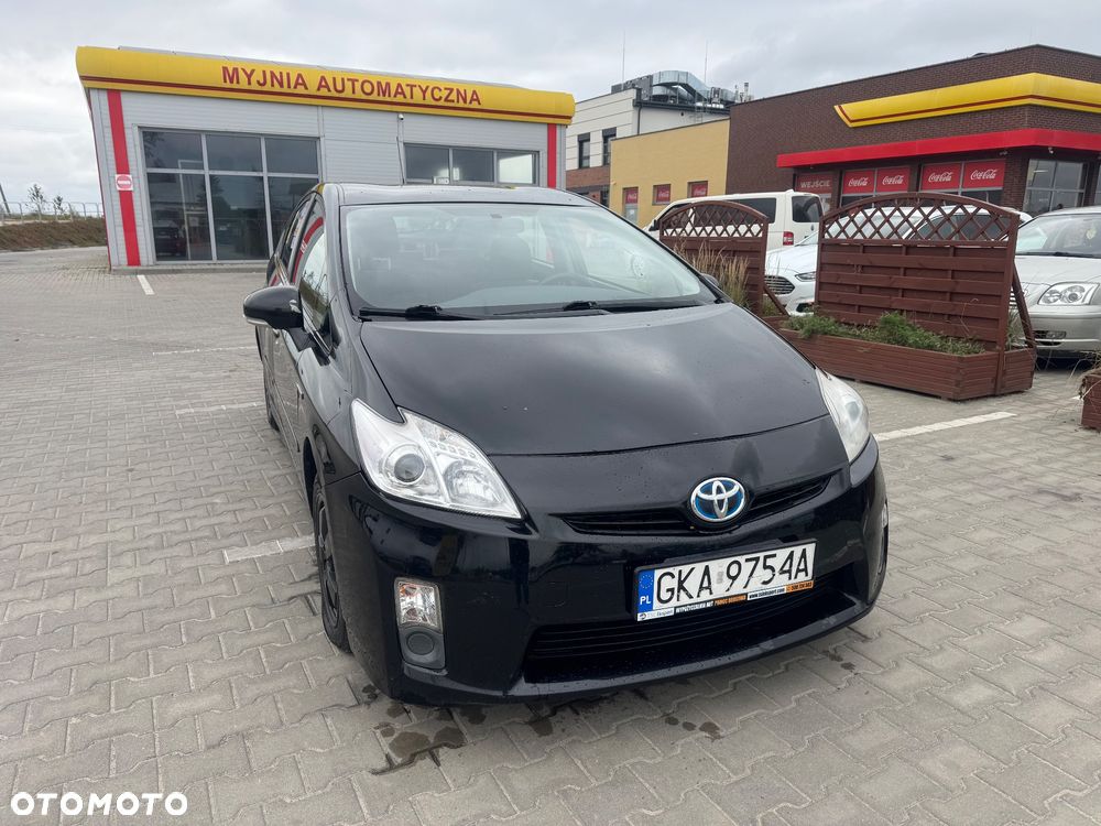 Toyota Prius - 4