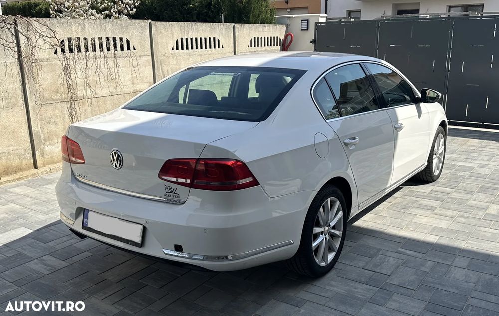 Volkswagen Passat - 4