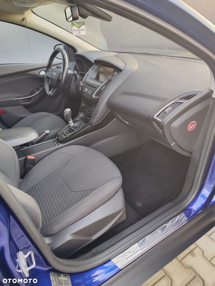 Ford Focus 1.5 EcoBoost Titanium ASS - 9