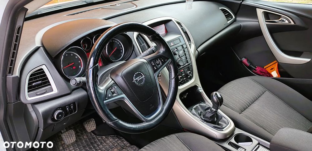 Opel Astra 1.4 Turbo Sport - 26