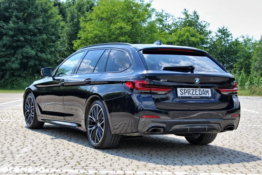 BMW Seria 5 520d xDrive M Sport sport - 4
