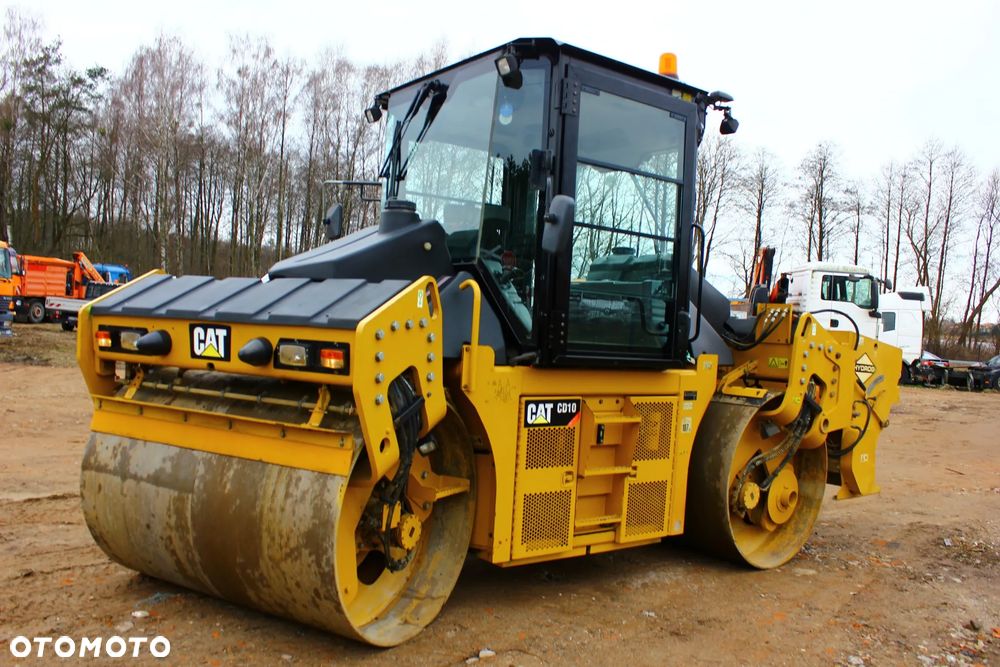 Caterpillar CAT CD10 WALEC STALOWY WIBRACYJNY Z DZIELONYMI BĘBNAMI +KOSZ HYDROG AX077 - 30